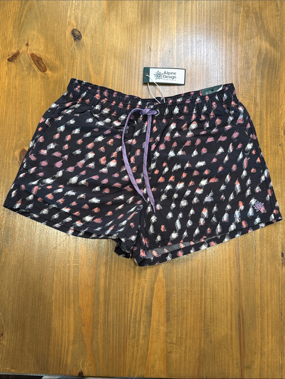 Alpine Design Women's Black Shorts with Pink & White Feather Print